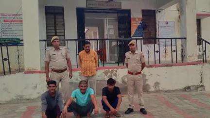 नवलगढ़: मुकुंदगढ़ पुलिस ने लूट की झूठी सूचना देने पर तीन व्यक्तियों को गिरफ्तार किया, मोटरसाइकिल और ₹70 हजार की लूट की दी थी रिपोर्ट