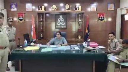 कासगंज: पुलिस अधीक्षक अंकिता शर्मा ने पुलिस कार्यालय पर की जनसुनवाई, निस्तारण के लिए दिए दिशा निर्देश