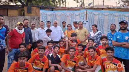 होशंगाबाद नगर: शासकीय एस.एन.जी. स्कूल में 14 प्रतियोगिताओं का आयोजन, विधायक ने खिलाड़ियों का उत्साहवर्धन किया