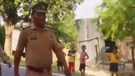 तुलसीपुर: भारत-नेपाल सीमा पर वर्तमान परिस्थिति के दृष्टिगत की जा रही कड़ी चौकसी, पुलिस अधीक्षक विकास कुमार ने बताया