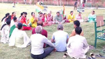 रायसिंहनगर: रायसिंहनगर में ऑपरेशन सिंदूर की सफलता के उपलक्ष में हनुमान चालीसा का सामूहिक पाठ किया गया आयोजन