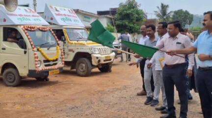 कलेक्ट्रेट परिसर से विकसित कृषि संकल्प अभियान रथ को हरी झंडी दिखाकर किया गया रवाना