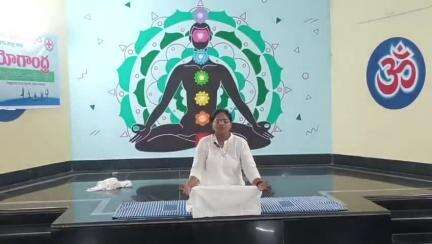 యోగ శిక్షణ శిబిరాన్ని సందర్శించిన రెడ్ క్రాస్ రాష్ట్ర చైర్మన్ వై డి రామారావు