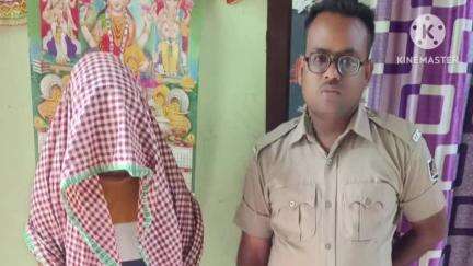 ବଡସାହି: କଇଁଫୁଲିଆ ଗ୍ରାମରେ ଚଢାଉ, ଚୋରା ଦେଶୀ ମଦ ଜବତ ଘଟଣାରେ ଜଣକୁ ଗିରଫ ପରେ କୋର୍ଟ ଚାଲାଣ କଲା ଅବକାରୀ ବିଭାଗ