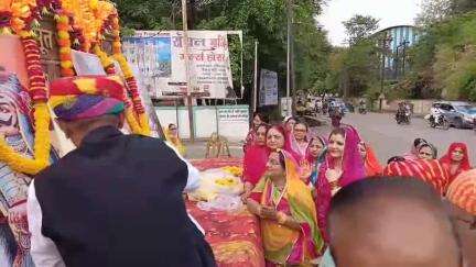 होशंगाबाद नगर: नर्मदापुरम: एनएमबी कॉलेज के सामने महाराणा प्रताप की मूर्ति पर माल्यार्पण कर धूमधाम से मनाई जयंती