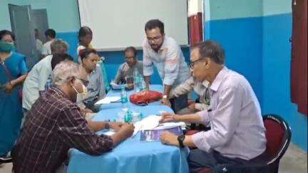 দুবরাজপুর: দুবরাজপুরে বিশেষ চাহিদা সম্পন্নদের জন্য স্বাস্থ্য শিবির, মানবিক প্রকল্পে ভাতার সুযোগ