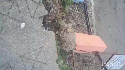 नैनीताल: जू रोड स्थित सूर्या होटल मार्ग पर बारिश के दौरान रेलिंग गिरी, सभासद पूरन बिष्ट ने ठीक कराने को लेकर पालिका में दिया पत्र