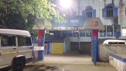 সিউড়ি ১: সুকান্ত পল্লীতে মাঠের মধ্যে থেকে এক ব্যক্তির রক্তাক্ত মৃতদেহ উদ্ধারের ঘটনায় এক যুবককে আটক করল সিউড়ি থানার পুলিশ