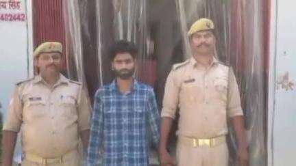 सहजनवा: नाबालिग के साथ दुष्कर्म करने वाले आरोपी को गीडा थाना पुलिस ने बोक्टा तिराहे से गिरफ्तार कर भेजा जेल