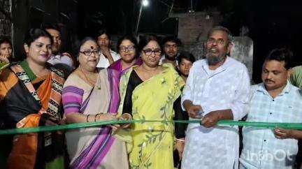 মানিকচক: উগরিটোলা এলাকায় ড্রেন নির্মাণ কাজের শিল্যানাস করলেন বিধায়িকা সহ জনপ্রতিনিধিরা