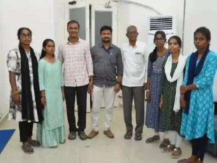 ఉరవకొండ: టెన్త్ టాపర్లకు విమానంలో ప్రయాణించే అవకాశాన్ని కల్పించిన బెలుగుప్ప ఎంఈఓ మల్లారెడ్డి