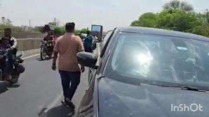 દાહોદ: જાલત ગામે ત્રણ ગાડીઓ વચ્ચે અકસ્માત  વ્યક્તિ ઘાયલ સારવાર માટે હોસ્પિટલ ખસેડાયો