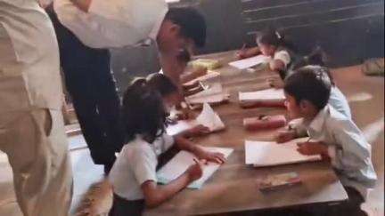 गंगरार: राजकीय उच्च माध्यमिक विद्यालय सादी में जिला कलेक्टर ने बच्चों से किया वन-टू-वन संवाद