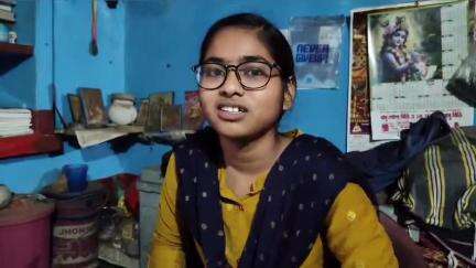 পুঞ্চা: শারীরিক প্রতিবন্ধকতা ও দারিদ্রতাকে জয় করে মাধ্যমিকে পুরুলিয়ার প্রথম নপাড়া 
হাইস্কুলের ছাত্রী মাম্পি দাস