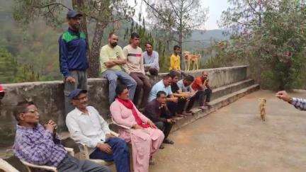 कांडा: राप्रावि चंतोला में अभिभावक बच्चों को स्कूल नहीं भेज रहे थे, अब नया मोड़, स्कूल आए बच्चे