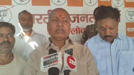 कुंदा: सिन्दूरी विद्यालय में जल्द चापानल होगा: चतरा सांसद कालीचरण सिंह