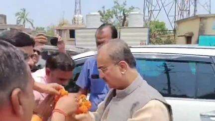 एकमा: एकमा में स्वास्थ्य मंत्री मंगल पांडेय का भाजपा कार्यकर्ताओं ने किया भव्य स्वागत