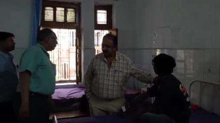 पूरनपुर: घाटमपुर सड़क हादसे में घायल मासूमों को ऑक्सीजन न मिलने से हुई मौत, सीएमओ ने पहुंचकर देखी व्यवस्था