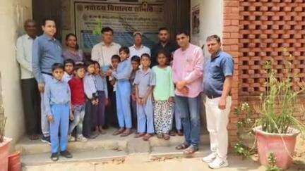 चरखी दादरी: कारी दास स्कूल के विद्यार्थियों ने बाढडा खंड शिक्षा अधिकारी से कक्षा तत्परता कार्यक्रम के तहत की मुलाकात