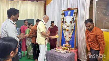 ಯಲ್ಲಾಪುರ: ಡಿ‌.ದೇವರಾಜ್ ಅರಸ ಭವನದಲ್ಲಿ ಹಿಂದುಳಿದ ವರ್ಗಗಳ ಕಲ್ಯಾಣ ಇಲಾಖೆಯಿಂದ ನಡೆದ ವಿಶೇಷ ಪುನಶ್ಚೇತನ ಕಾರ್ಯಕ್ರಮಕ್ಕೆ ಶಾಸಕ ಹೆಬ್ಬಾರ್ ಚಾಲನೆ