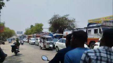 महावन: कस्बा राया में लगने वाले जाम के झाम से निजात दिलाने के लिए किसानों ने थाने का किया घेराव #jansamasya