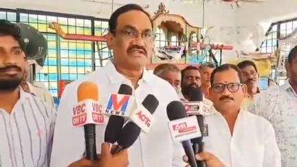 బీసీ వ్యతిరేక విధానాలు అమలుపరిస్తే ఉద్యమిస్తాం: వల్లూరులో బీసీ ప్రజా సంక్షేమ సంఘం జాతీయ అధ్యక్షులు వెంకటేశ్వరరావు