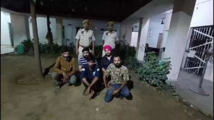 जयपुर: ब्रह्मपुरी थाना पुलिस ने बीती रात जुआ खेलते हुए 5 बदमाशों को किया गिरफ्तार, ₹55 हजार से अधिक राशि की बरामद
