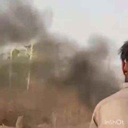 घाटोल: मुड़ासेल के पास चलती बाइक में लगी भीषण आग, बाइक सवार ने सूझबूझ से बचाई अपनी जान