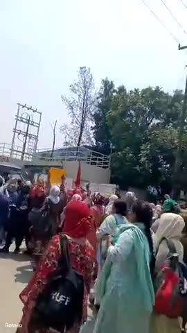 Anchor Panasonic strike

| हरिद्वार सिडकुल में

हड़ताल | #shorts #strike #anchor #panasonic#💪💪