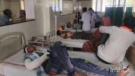 विदिशा नगर: सिरोंज से इंदौर लौट रही बारात की पिकअप लटेरी में दुर्घटनाग्रस्त, चार की मौत