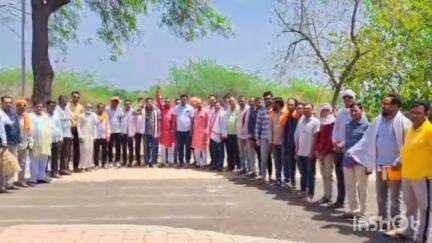 दर्यापूर: शिवसेना शिंदे गटाची शासकीय विश्राम गृह येथे आढावा बैठक संपन्न;जिल्हाप्रमुख गोपाल पाटील उपस्थित