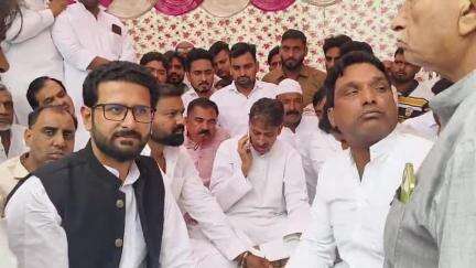 रामपुर मनिहारन: दिल्ली रोड पर स्थित एक सभागार में कांग्रेस सांसद इमरान मसूद ने की जनसुनवाई, समस्याएं लेकर पहुंचे लोग  #jansamsya