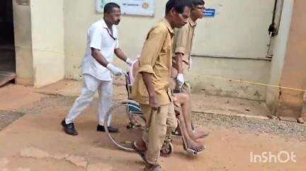 കുന്നത്തുനാട്: പെരുമ്പാവൂർ പാണിയേലിയിൽ വിനോദസഞ്ചാരത്തിന് എത്തിയവരുടെ ജീപ്പ് മറിഞ്ഞ് 10 പേർക്ക് പരിക്കേറ്റു
