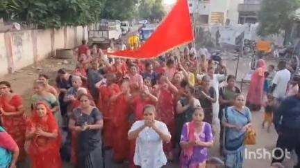 આણંદ શહેર: અંબિકા ચોક ખાતે આધ્યશક્તિ મંદિરના પાટોત્સવ નિમિત્તે શોભા યાત્રા યોજાઈ