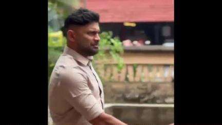 കൊണ്ടോട്ടി: ഇന്ത്യൻ ഫുട്ബോൾ താരം അനസ് എടത്തൊടിക മാപ്പിള അക്കാദമിയിൽ വച്ച് മുസ്‌ലിം യൂത്ത് ലീ​ഗ് അംഗത്വം സ്വീകരിച്ചു