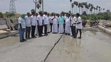 உத்திரமேரூர்: அரசாணி மங்கலம் To உத்திரமேரூர் உயர்மட்ட பாலம் அமைக்கப்பட்டு வரும் பணியை உத்திரமேரூர் எம்எல்ஏ ஆய்வ