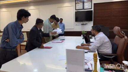 આણંદ શહેર: કલેકટર કચેરી ખાતે કલેકટર દ્વારા RTSના કેસોની સુનાવણી હાથ ધરવામાં આવી