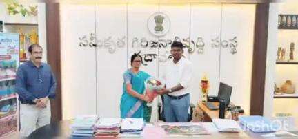 భద్రాచలం: ఖమ్మం రీజియన్ గురుకులాల సమన్వయ అధికారిగా బాధ్యతలు స్వీకరించిన అరుణకుమారి