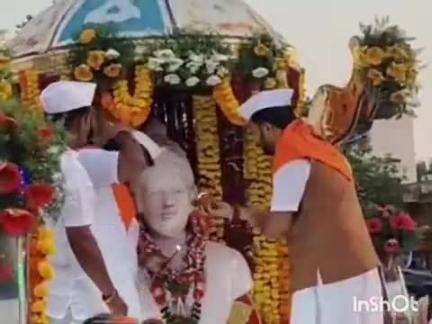ಹುಮ್ನಾಬಾದ್: ಬಸವ ಜಯಂತಿ ಆಚರಣೆ ಸಮಿತಿಯಿಂದ ಬಸವ ಜಯಂತಿ ಅಂಗವಾಗಿ ಸಂಭ್ರಮದ ಮೆರವಣಿಗೆ ಗಣ್ಯರು ಬಾಕಿ