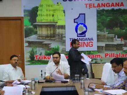 సూర్యాపేట: వాన నీటిని ఒడిసిపెట్టి భూగర్భ జలాలను పెంచే విధంగా తగు చర్యలు తీసుకోవాలి: కలెక్టర్ తేజస్