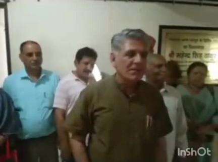 सरकाघाट: एनएच निर्माण में लापरवाही पर एसडीएम सरकाघाट ने दिखाई सख्ती