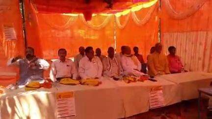 फुलवरिया: माड़ीपुर में राइस मिल के पास जनसुराज पार्टी का कार्यकर्ता सम्मेलन, सरकार के वादाखिलाफी पर धरना प्रदर्शन की हुंकार भरी गई