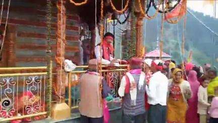 ओट: नौणी माता मंदिर समालँग में शतचंडी महायज्ञ एवं नवनिर्मित मूर्ति की प्राण प्रतिष्ठा सम्पन्न