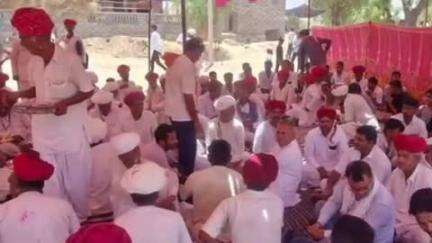 सेड़वा: पूर्व विधायक पदमाराम मेघवाल ने ओगाला गांव का दौरा किया, आमजन से हुए रूबरू