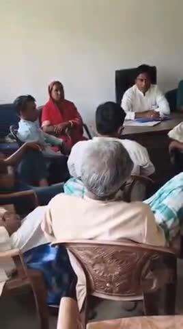 बहादुरगंज: बहादुरगंज के देसियाटोली में ग्राम कचहरी की बैठक, कई मामलों की हुई सुनवाई