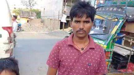 मशरक: गोढ़ना गांव में जमीनी विवाद में मारपीट, पिता-पुत्र घायल