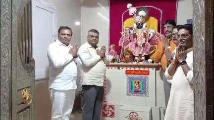 ધોળકા: કેલિયા વાસણા ખાતે આવેલા શ્રી રણછોડરાયજી મંદિર રથયાત્રાની તૈયારીઓ શરૂ, ધારાસભ્યના હસ્તે રથોનુ પૂજન કરાયુ