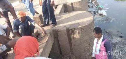 इंद्रावती नदी भोंड एनीकेट में पानी पहुंचने पर एनीकेट के फाटक नदीसागर व लामकेर के लिए खोला गया