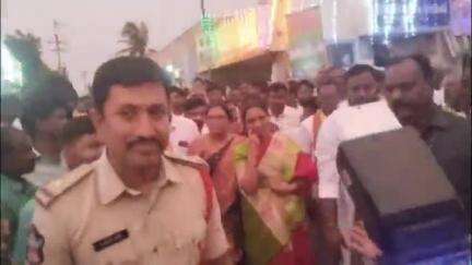 పాణ్యం: ఉయ్యాలవాడలో వైభవంగా వెంకటేశ్వరస్వామి ప్రభ ఊరేగింపు మహోత్సవం, పాల్గొన్న MLA చరిత రెడ్డి