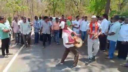 મહુવા: તાલુકામાં પાંચ આંગણવાડી અને એક પુલનું લોકાર્પણ ધારાસભ્ય મોહનભાઈ ઢોડીયાના વરદ હસ્તે કરાયું